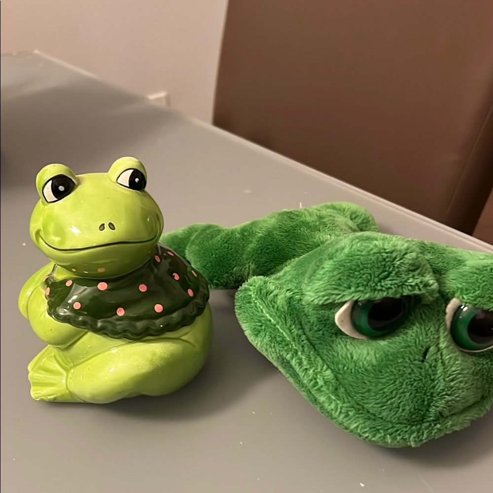 Green Plush Frog Decor Accent and bank